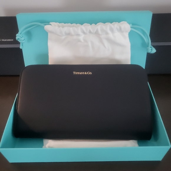 Tiffany Large Zip Wallet - Picture 2 of 5